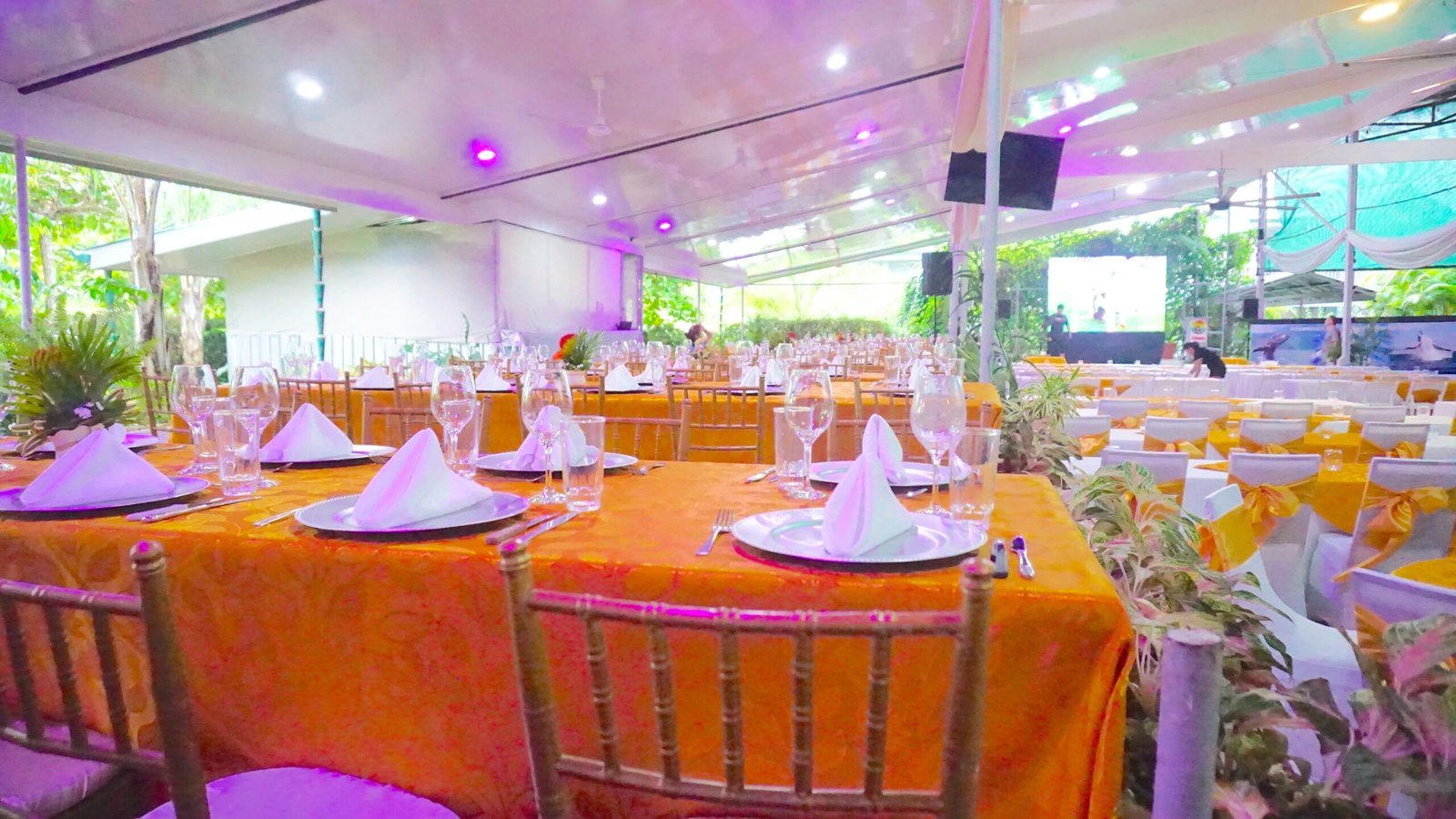 cozy-place La Colonia Restaurant Uvita Events Area